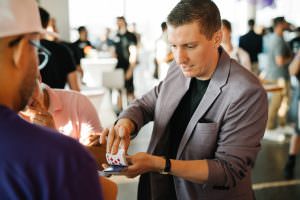 Exclusive supporting programme with magic: card tricks and DJ sound for Heroic Labs' 10th anniversary at Gamescom in Cologne.